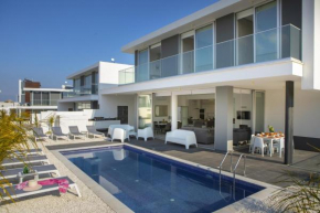 You and Your Family will Love this 5 Star Villa, Protaras Villa 1538